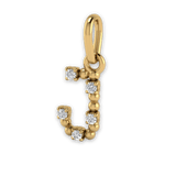 Die Sassy Letter Charm Kette von Mooja Studio mit einem Buchstaben-Anhänger in 14K Gelbgold, besetzt mit Labor-Diamanten, verkörpert ethischen Luxus und personalisierten Stil.
