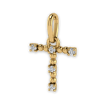 Die Sassy Letter Charm Kette von Mooja Studio mit einem Buchstaben-Anhänger in 14K Gelbgold, besetzt mit Labor-Diamanten, verkörpert ethischen Luxus und personalisierten Stil.