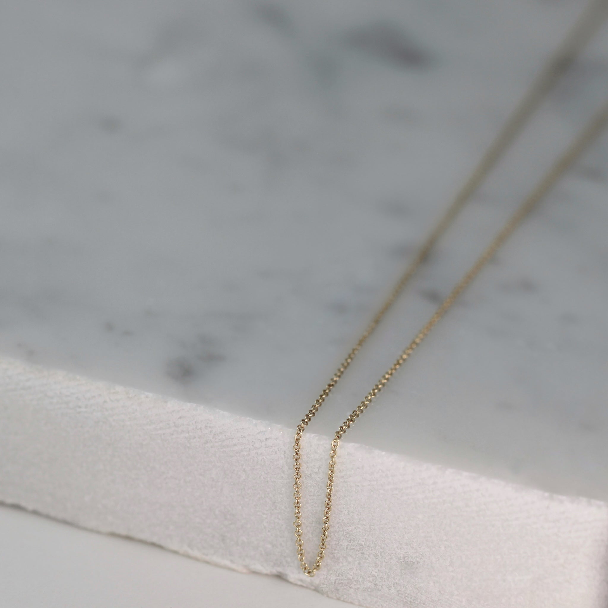 Filigrane Kette in 585 Gold von Mooja Studio. 