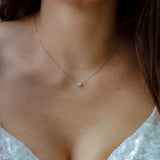 Diamantkette mit Ovaldiamant als Lab Grown Diamant. Nachhaltiger Brautschmuck aus 14K Echtgold.